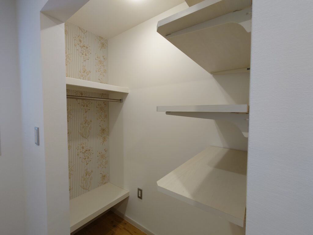 泉一ノ坪 4LDK 中古住宅