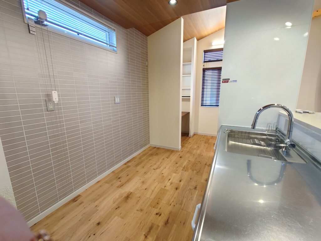 泉一ノ坪 4LDK 中古住宅